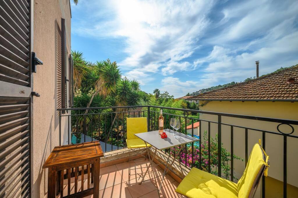 La Villa Julia - Calme - Spacieux - Parking Prive - Climatisation Menton Exteriér fotografie
