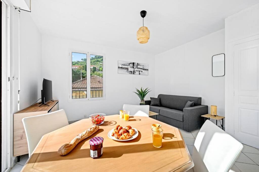 La Villa Julia - Calme - Spacieux - Parking Prive - Climatisation Menton Exteriér fotografie